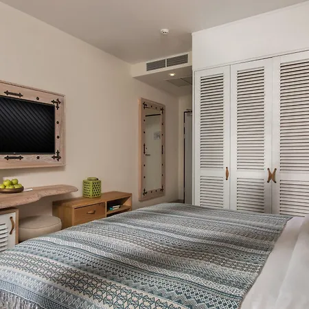 Szálloda Blu Bay 5*